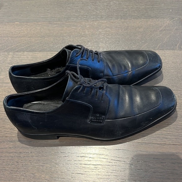 Gucci leather shoes